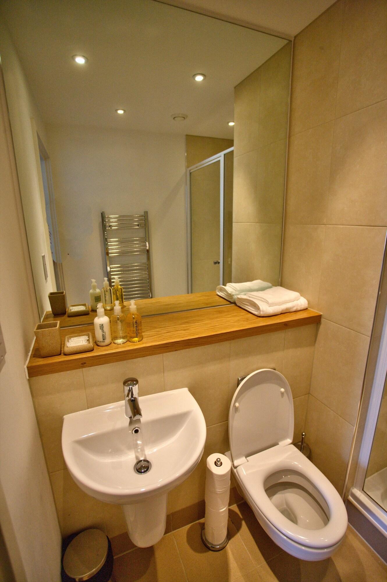 Quay Apartments Leeds ليدز المظهر الخارجي الصورة